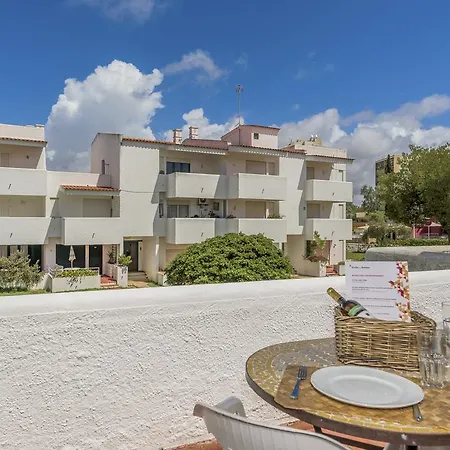 Vakantiehuis Feels Like Vilamoura House With Terrace Quarteira